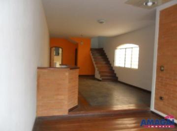 imovel-112685-12 · Sobrado em Jacareí, no bairro Centro, à venda.