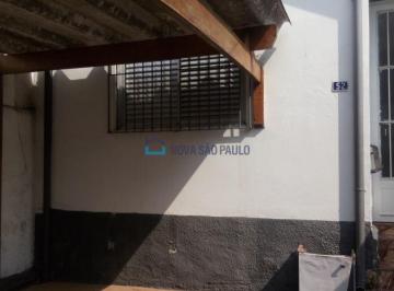 Casa · 60m² · 1 Quarto · 2 Vagas · Casa térrea na Vila Gumercindo.