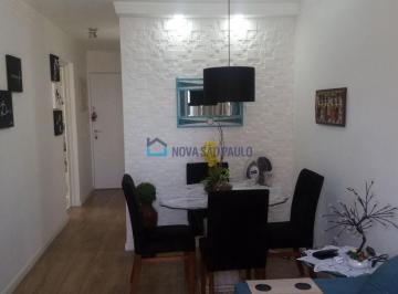 Apartamento · 58m² · 2 Quartos · 1 Vaga · Apartamento no Jardim Celeste, todo reformado