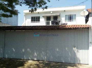 Casa · 380m² · 2 Quartos · 3 Vagas · Sobrado com 4 casas no terreno no Sacomã.
