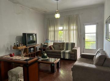 Casa · 200m² · 3 Quartos · 2 Vagas · Casa Térrea no Ipiranga.