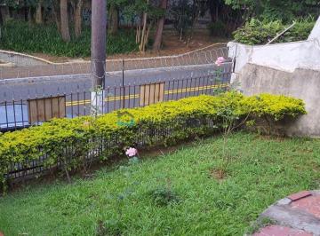 Casa · 197m² · 2 Quartos · 1 Vaga · Casa Térrea Assobradada no Jardim da Saúde para reforma. Com 300m² de terreno.
