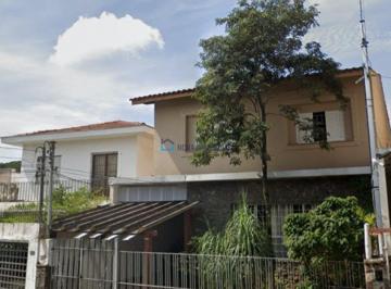 Casa · 300m² · 6 Quartos · 3 Vagas · Sobrado no Jardim da Saúde.