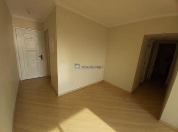 Apartamento · 55m² · 2 Quartos · 1 Vaga · Apartamento vago, reformado, ensolarado, próximo a bancos, supermercados, escolas, shopping.