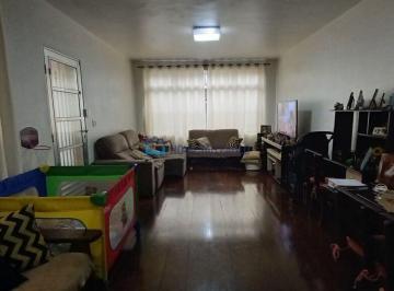 Casa · 148m² · 3 Quartos · 2 Vagas · Amplo sobrado abaixo do preço de mercado
