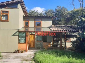 b9c76febc871a418d2d688452fd8536595439260 · Casa a venda, com 4 dormitórios, em condomínio fechado. Armação do Pântano do Sul, Florianópolis/SC.