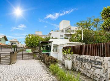 cc700f81eed2d3ab082732d926d1ab2f48383d51 · Cobertura com 2 dormitórios - Campeche - Florianópolis/SC