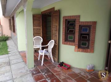 Casa · 5 Quartos · 2 Vagas · Casa à venda em Nazaré, Cidreira - Ótima localização.