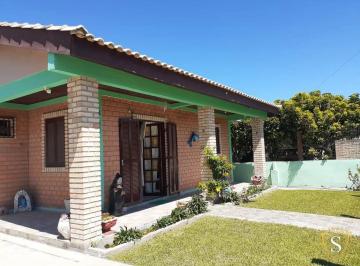 Casa · 6 Quartos · 3 Vagas · Casa à venda - no Centro