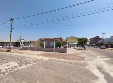 Casa · 3 Quartos · 1 Vaga · Casa à venda - no Centro