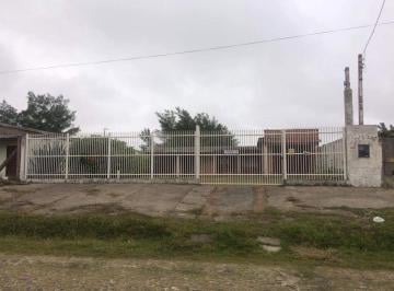 Casa · 3 Quartos · 1 Vaga · Casa à venda - no Balneário Pinhal