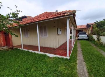Casa · 2 Quartos · 1 Vaga · Casa à venda - no Centro