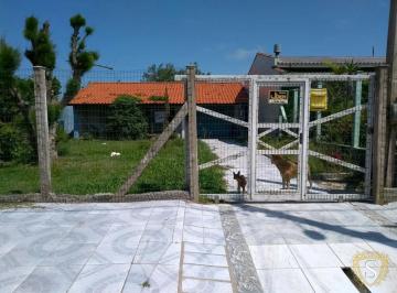 Casa · 2 Quartos · 1 Vaga · Casa à venda - no Centro