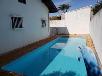 Casa · 300m² · 3 Quartos · Casa no Itamaraty com 3 dormitórios com piscina
