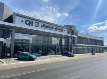 A fachada moderna · Excelente ponto comercial lojas de 50 à 500m avenida Sandu Norte 