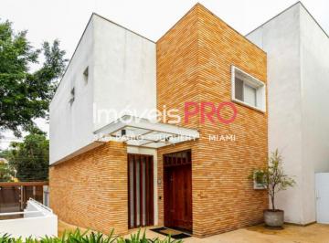 Casa · 819m² · 4 Quartos · Pronto para morar!