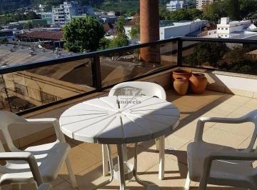 Apartamento · 165m² · 3 Quartos · 2 Vagas · Excelente Apt no Centro - 165m²