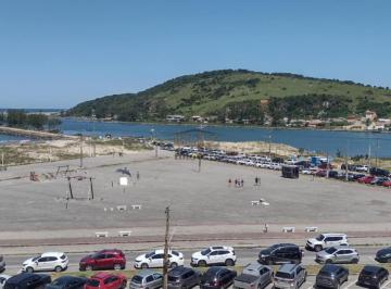 39430773_g.jpg ·
Cobertura com piscina e 3 Dormitórios (1Suíte) no Mar Grosso, Lagun