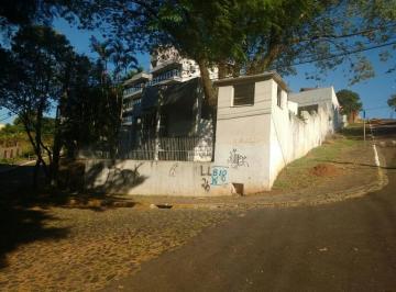 Casa · 381m² · Esquina de 936m² com vista panorâmica