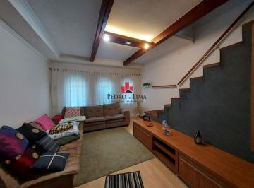 Casa · 160m² · 2 Quartos · 2 Vagas · Sobrado com 2 dormitórios sendo 2 suítes, 2 vagas e 160 m². Bairro Vila Esperança-Penha.