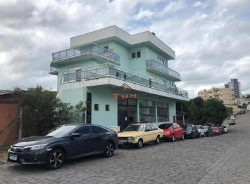 Apartamento · 550m² · 6 Quartos · 3 Vagas · Prédio com Sala Comercial no Bairro Vicentina em Farroupilha