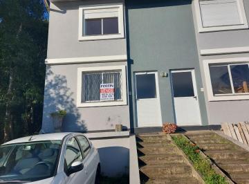 Casa · 110m² · 2 Quartos · 2 Vagas · Sobrado Triplex em Ana Rech