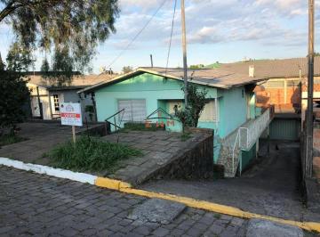 Casa · 300m² · 5 Quartos · 4 Vagas · Casa no Bairro São José em Farroupilha