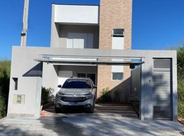 img0 · Sobrado novo em fase de acabamento em Aracariguama