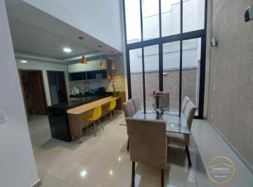 Casa · 238m² · 3 Quartos · 4 Vagas · Casa à venda