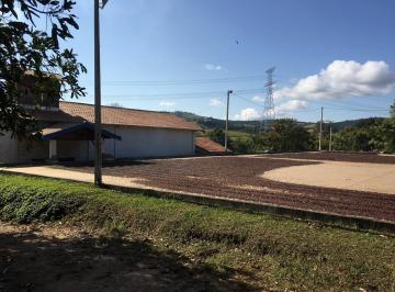 Foto 01 · Sítio 20 Alqueires, Rico em Água com Açudes e Ribeirão, 105 Mil Pés de Café, Barracão, 4 Casas, Toda