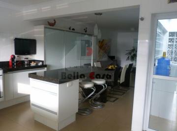 Casa · 300m² · 3 Quartos · 6 Vagas · Sobrado com 3 suítes na região do Moinho Velho