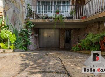 Casa · 320m² · 3 Quartos · 4 Vagas · Casa a venda no Jardim analia franco