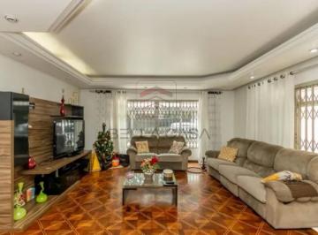 Casa · 330m² · 3 Quartos · 6 Vagas · Sobrado amplo com piscina - Otima localização