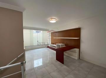 Casa · 150m² · 3 Quartos · 4 Vagas · Sobrado a venda 3 dormitórios, 4 vagas e quintal com churrasqueira