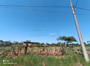Frente · Terreno Padrão em São Carlos