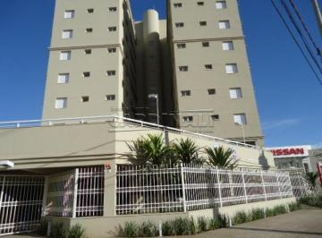 Frente · Apartamento de 2 dormitórios sendo 1 suíte.