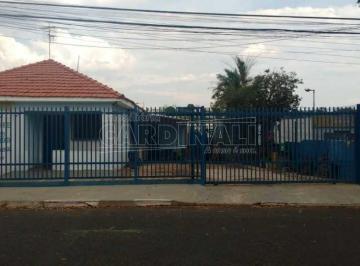 21ceb4a5e57002f4345cbceea3a4b803.jpg · Casa Padrão em Araraquara