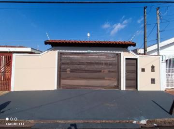 Casa · 270m² · 3 Quartos · 4 Vagas · Casa Padrão em São Carlos
