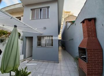 Casa · 180m² · 3 Quartos · 2 Vagas · Rua Tranquila !! REFORMADO!