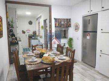 Casa · 200m² · 4 Quartos · 2 Vagas · CASA 4 QUARTOS TANQUE
