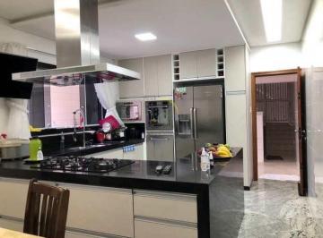 Casa · 223m² · 4 Quartos · 7 Vagas · Sobrado com 4 dorms, Canto do Forte, Praia Grande - R$ 2.2 mi, Cod: 4097