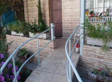 Casa de 3 quartos, São Paulo · Casa térrea, recém reformada.