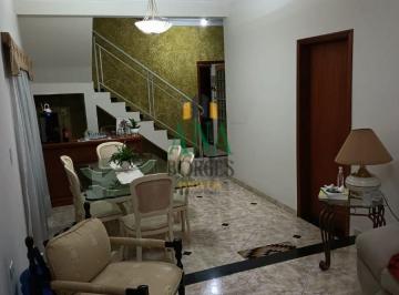 Casa · 3 Quartos · Excelente Sobrado com 260m² de construção na  Vila Progresso