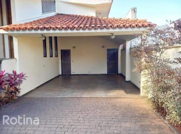 Casa · 242m² · 5 Quartos · 4 Vagas · Casa à venda, 5 quartos, Fundinho - Uberlândia/MG - Rotina Imobiliária
