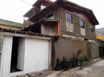 Casa · 130m² · 3 Quartos · 2 Vagas · Casa de Vila em  Travessa Nossa Senhora da Penha - Calabouço - Campos dos Goytacazes/RJ