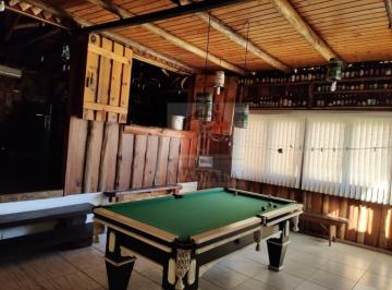 Casa · 380m² · 5 Quartos · 6 Vagas · Casa de 5 dormitórios, 2 suítes, 2 vagas de garagem à venda no Bairro Glória