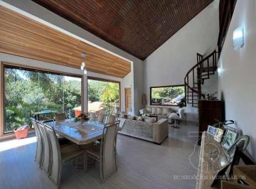 Casa · 350m² · 4 Quartos · 6 Vagas · Casa na Fazendinha - Carapicuíba, SP