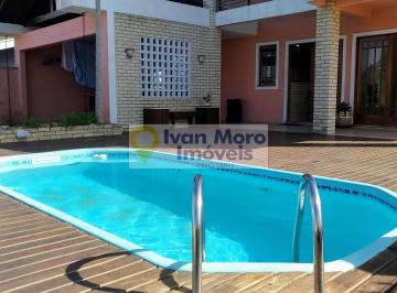 Casa · 250m² · 3 Quartos · 4 Vagas · Casa com Piscina em Daniela - temporada - Florianópolis – SC