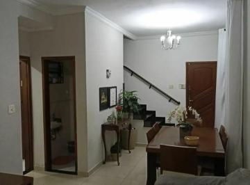 Casa · 210m² · 5 Quartos · 2 Vagas · Sobrado em  Rua Doutor Fernando Costa - Vila Valença - São Vicente/SP