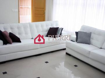 Casa · 225m² · 3 Quartos · 4 Vagas · Sobrado maravilhoso com escritório, salão de festas